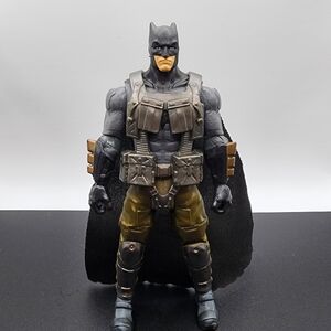 2017 BATMAN SLINGERS DC COMICS BATMAN 6” ACTION FIGURE